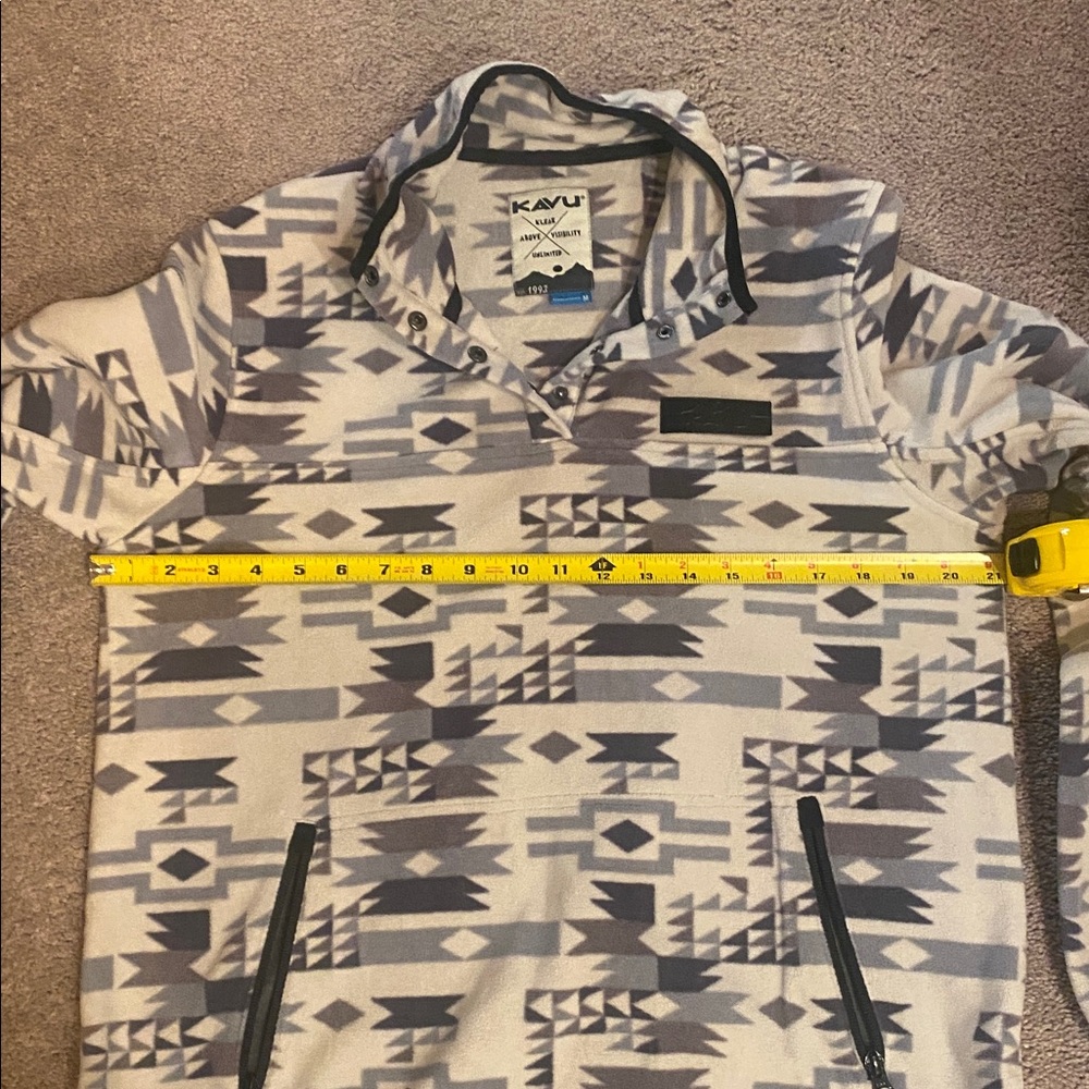 KAVU fleece Geometric Pattern Pullover - Picture 9 of 10